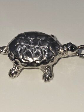 Vintage 925 Sterling Silver Wells Designer Turtle Tortoise Charm Pendant